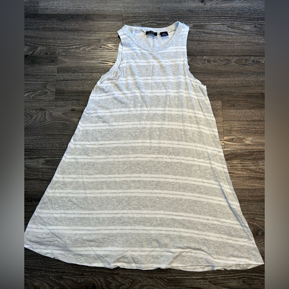 Press Clothing Women’s Dress - Size L